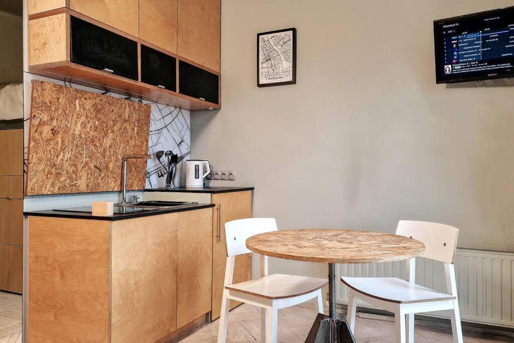 Free Parking - Creative Flat With Fast Wifi And Tv Apartament Warszawa
